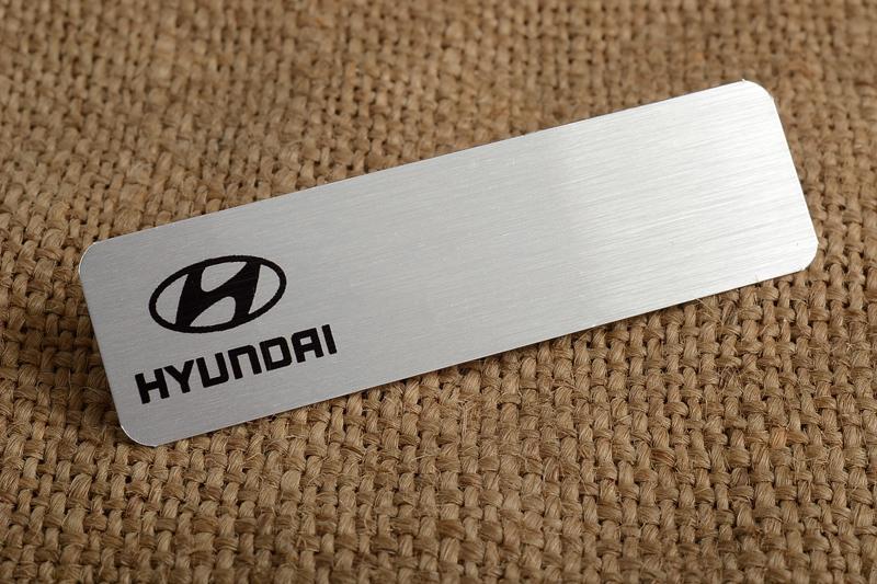 Бейдж Hyundai гравертон